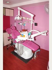 shree dental clinic - Bhagari Baba Shopping Complex - dental chair 