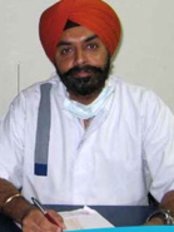 Dr Manmeet Singh Aneja - Dentist at Aneja Dental Clinic
