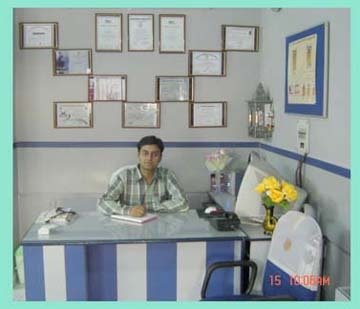 Dr. Bansal SuperSpecialities Dental Clinic - Rohini - New De
