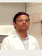Dr Bagadiya's Dental Clinic - 101, Jivandeep Cmplx, Lal Darwaja,Unapani Rd, Surat, Gujarat, 395004, 