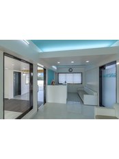 Dr. Anuj Barolia's Dental Studio - Terrace floor, Niharika 1, above hobby center, RC Dutt road, Alkapuri, Baroda, Vadodara, Gujarat, 390007,  0