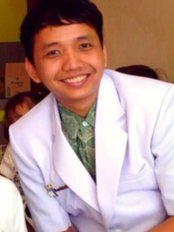 Dr Moara Gatho - Dental Nurse at Cendrawasih Dental Clinic