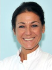 Dr Andrea Pilar Saracens - Orthodontist at Dr David Casa Casafina