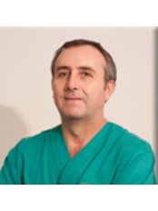 Dr Riccardo Mannoni - Doctor at Clinica Dentale Di Verona