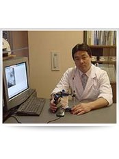 Dr Hidehiko Tsuji - Principal Dentist at Ikebukuro Orthodontic Clinic