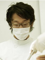 Dr Masayuki Yoshida -  at Jiyugaoka Dental Studio