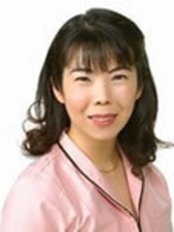 Dr Asako Mayuko Sumitomo - Dentist at Shinjuku Dental Office