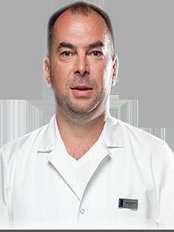 Dr Olegs Kosikevics - Dentist at 33 Zobs