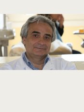 Dr Pierre Azar Clinic - 201 Independence Ave Sodeco Freij Bldg, Beirut, Lebanon, 20623101, 