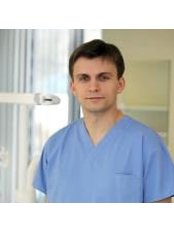 Dr Simonas Grybauskas - Dentist at Kaunas Implantology Centre