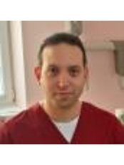 Lior Nachmaney - Dentist at Fabijonniskiu Sveikatos Centras