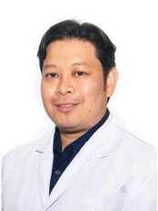 Dr Ryan Raj - Orthodontist at Beverly Wilshire Dental Kuala Lumpur