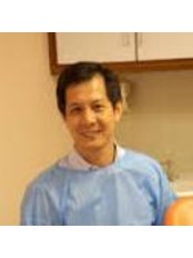 Dr Foo Yoong Ming - Dentist at Loo and Foo Dental Surgery