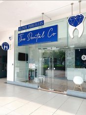 Klinik Pergigian The Dental Co - Lot 12-1, Ground Floor, UOA Business Park,, No. 1, Jalan Pengaturcara U1/51A,, Shah Alam, Selangor, 40150,  0