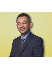 Dr Firdaus Hanapiah - Oral Surgeon at Stellar Dental Setia Alam