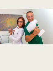 Dr. Mark Shtern Dental Clinic - Cielo 10 A, Cancun, Qroo, 77500, 