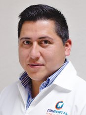 Dr Pablo Ixtla -  at Zona Dental - Gran Patio Zaragoza