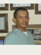 Aldana Dental - Dr. Eduardo Aldana - Ave A y 2nd Street Plaza Pueblo Suite 305, Los Algodones, 