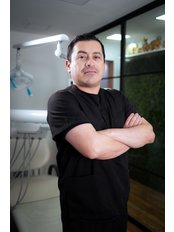 Dr  NOE  MARQUEZ - Dentist at DDS Nilza Marquez Implant Specialist