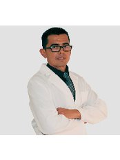 Dr Noe Valencia - Dentist at New Image Dental Group