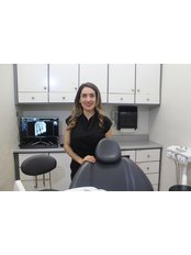 Roxana J Cruz - Dentist at RUMO Dental Group