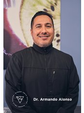 Dr Armando Alonso - Dentist at Vivant Smile Design