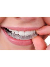 Orthodontic Retainer - Aqua Dental