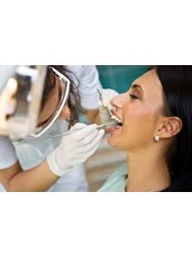 Cosmetic Dentist Consultation - DDS Luis Ochoa Hernandez