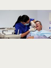 Marquez Dental Clinic - Arturo's Plaza Suite #10-A, Nuevo Progreso, Tamaulipas, 88810, 