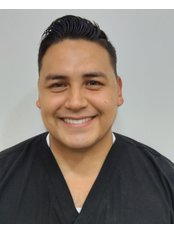 Dr Shazer Gazelem Hernandez Cortes - Dentist at Dentista en reynosa