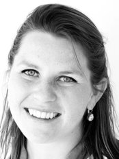 Ms Laura van Liere -  at Tandheelkundig centrum Mondain