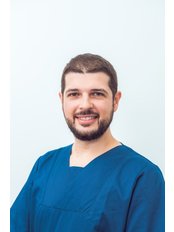 Dr Petar Vrshkovski - Oral Surgeon at Maksident Vrshkovski - Dental Studio