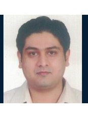 Dr Junaid Israr Ahmed Khan - Doctor at Munir Dental Aesthetics