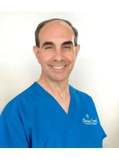 Dr Luis Pretto - Dentist at Clinica Ford Dental Spa - Panama