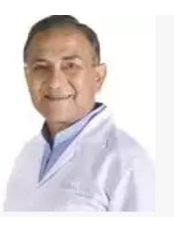 Dr Lucio . - Dentist at Smiles Peru