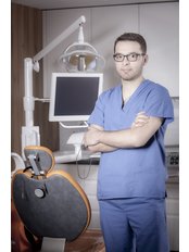 Dr Tomasz Minor - Dentist at Projekt Usmiech