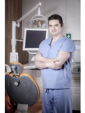 Dr Marcin Kozlowski - Dentist at Projekt Usmiech