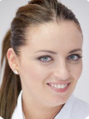 Dr Karolina Kusnierz - Dentist at Dental4You