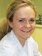 Dr Marta Dominiczak - Dentist at Specjalistyczny Gabinet Dentystyczny Unident