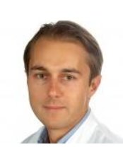 Dr Radoslaw Bartosz - Doctor at DeClinic Stomatologia na Mokotowie