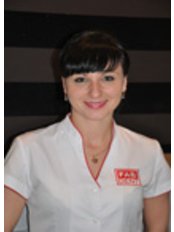 Dr Izabela Stepien - Orthodontist at Fabdent