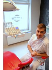 Dr Jakub Gorgon - Dentist at Romadent - Gabinety Stomatologiczne