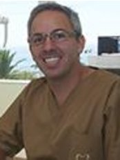 Dr Cesar Kelly Pimentel - Chief Executive at Alinea Premium Oral Care - Twist Lisboa