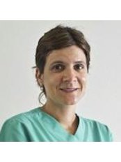 Dr Isabel Lopes - Dentist at MD Clinica
