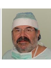 Dr Matos da Fonseca - Dentist at Clínica de São Lourenço