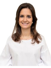 Dr Marcia Gomes - Dentist at Clínica Dentária Cerejeira & Leão