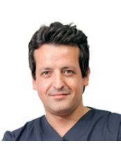 Dr Pedro Alvito -  at Clínica Dentária D'avenida