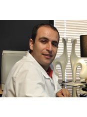 Dr Harold Bettencourt - Dentist at Perfect Smile Clinic - Vilamoura