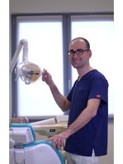 Alexandru Nanu -  at Centro Italiano Di Implantologia