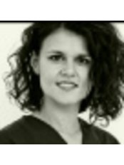 Dr Iulia Cheran - Dentist at Clinica Stomatologica Identis